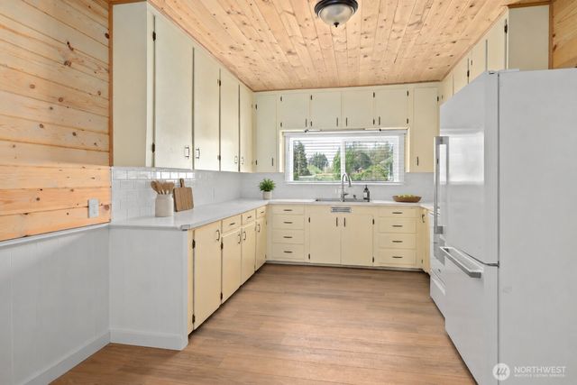 5392 Shore Meadow Road, Freeland, WA 98249