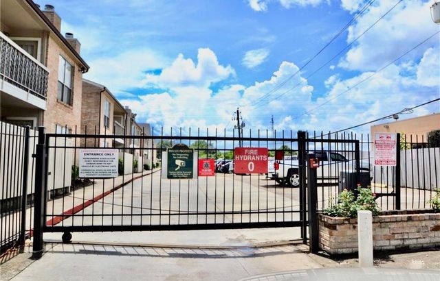 2110 Wilcrest Drive 140, Houston, TX 77042