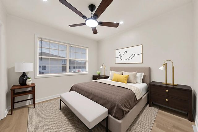 907 S 3rd Street, La Porte, TX 77571