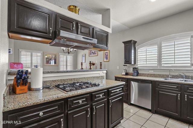 5900 Anapaula Drive, El Paso, TX 79932