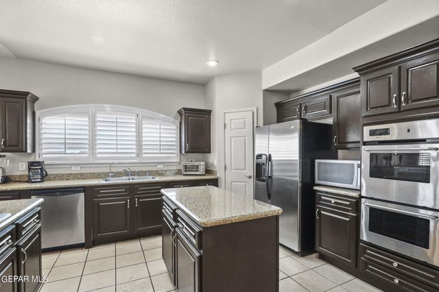 5900 Anapaula Drive, El Paso, TX 79932