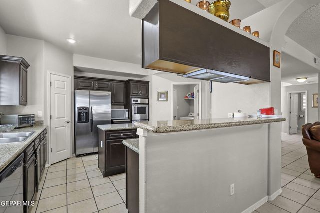 5900 Anapaula Drive, El Paso, TX 79932