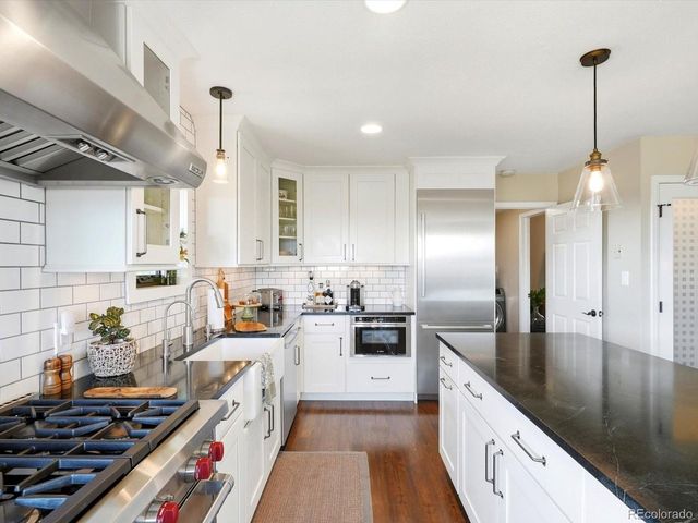 10594 Crystal Dr, Morrison, CO 80465