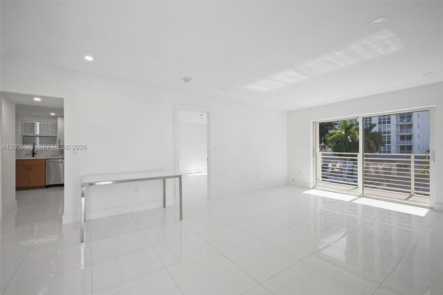 1245 West Avenue 401, Miami Beach, FL 33139