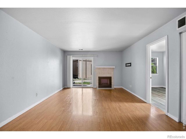 225 E 8th Avenue 6, Longmont, CO 80504