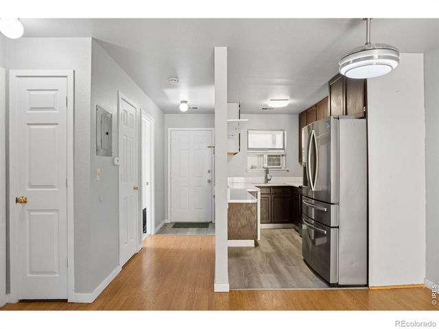 225 E 8th Avenue 6, Longmont, CO 80504