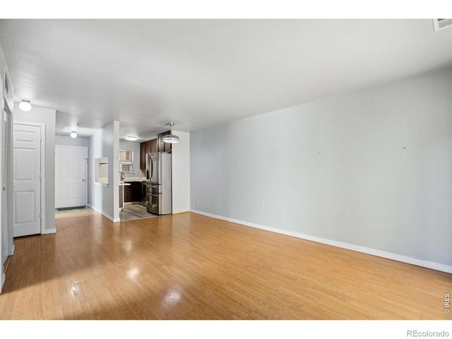 225 E 8th Avenue 6, Longmont, CO 80504