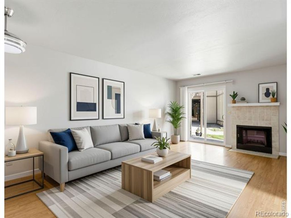 225 E 8th Avenue 6, Longmont, CO 80504