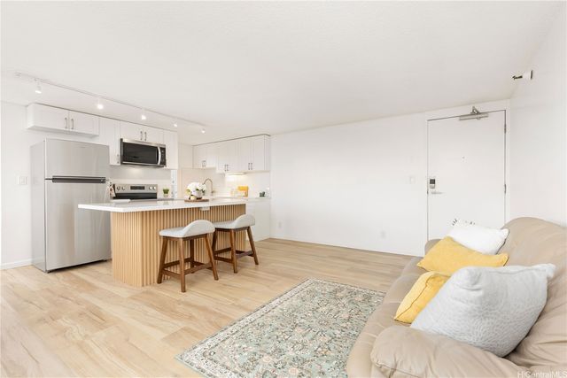 1060 Kamehameha Highway 3806A, Pearl City, HI 96782