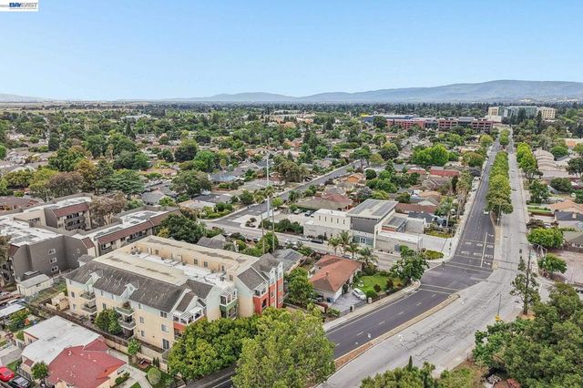 2330 University Ave 330, East Palo Alto, CA 94303