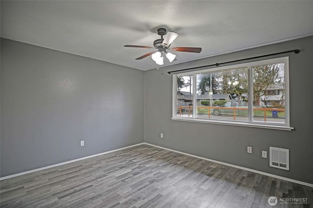 11907 47th Drive NE, Marysville, WA 98271