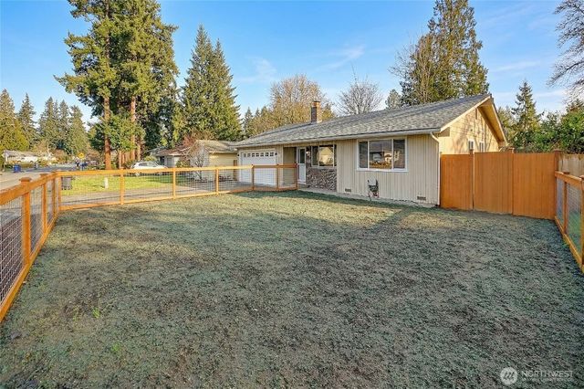 11907 47th Drive NE, Marysville, WA 98271