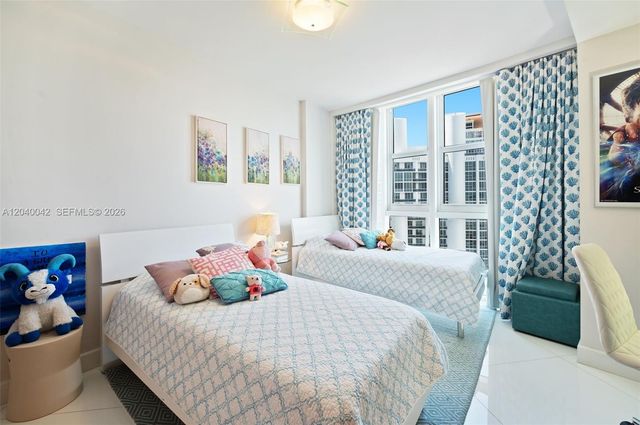 18201 Collins Avenue 5201, Sunny Isles Beach, FL 33160