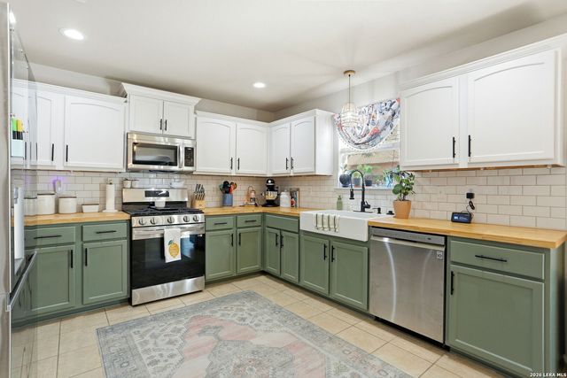 733 Clearbrook, Schertz, TX 78108