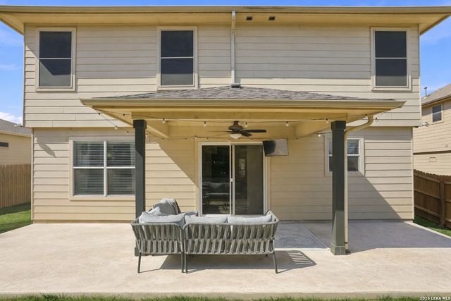 733 Clearbrook, Schertz, TX 78108