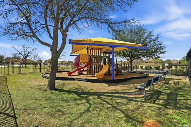 733 Clearbrook, Schertz, TX 78108