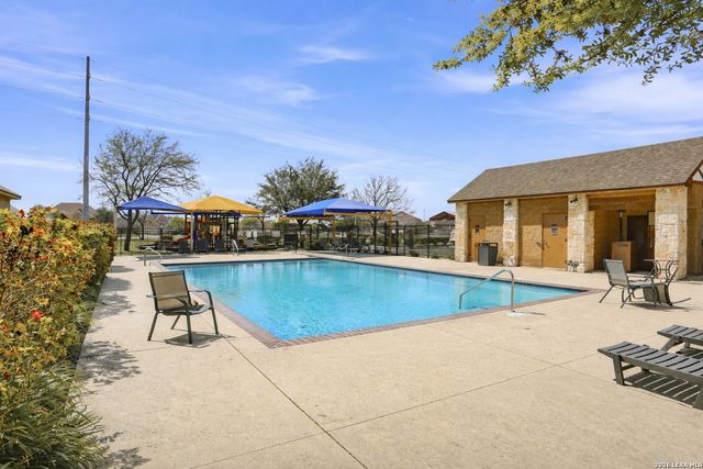 733 Clearbrook, Schertz, TX 78108