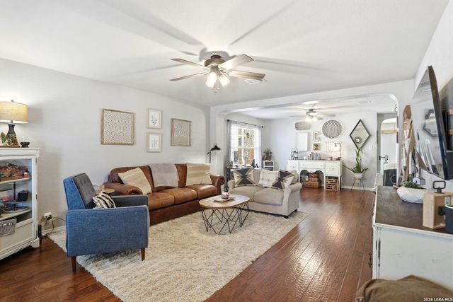 733 Clearbrook, Schertz, TX 78108