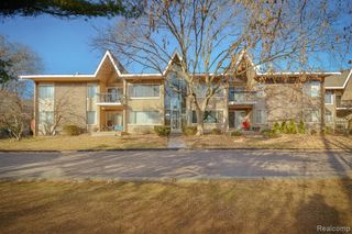 2005 Klingensmith Road 67, Bloomfield Hills, MI 48302