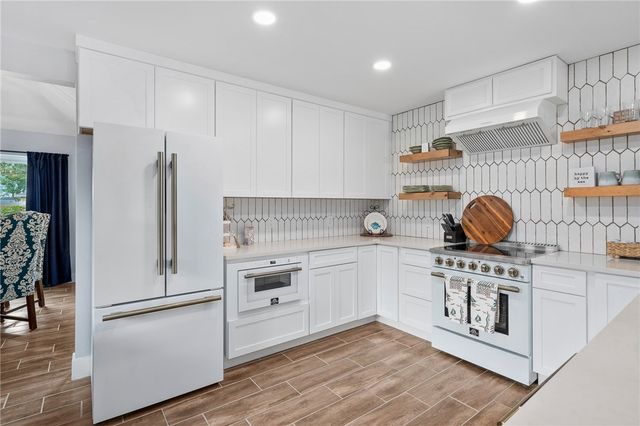 2714 Vancouver Dr, Corpus Christi, TX 78414