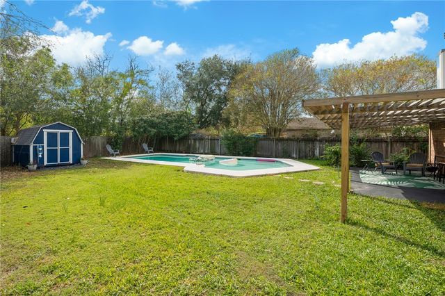 2714 Vancouver Dr, Corpus Christi, TX 78414