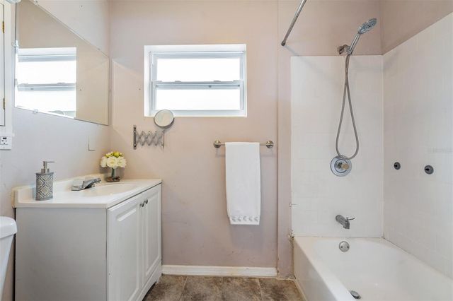 5475 70TH LANE N, St Petersburg, FL 33709