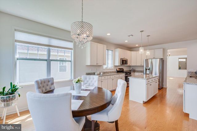 15 POTTER RD, Hillsborough, NJ 08844