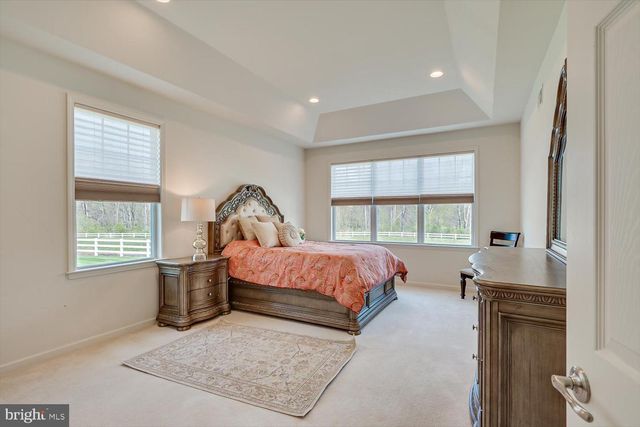 15 POTTER RD, Hillsborough, NJ 08844