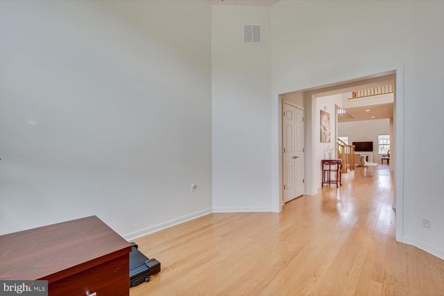 15 POTTER RD, Hillsborough, NJ 08844