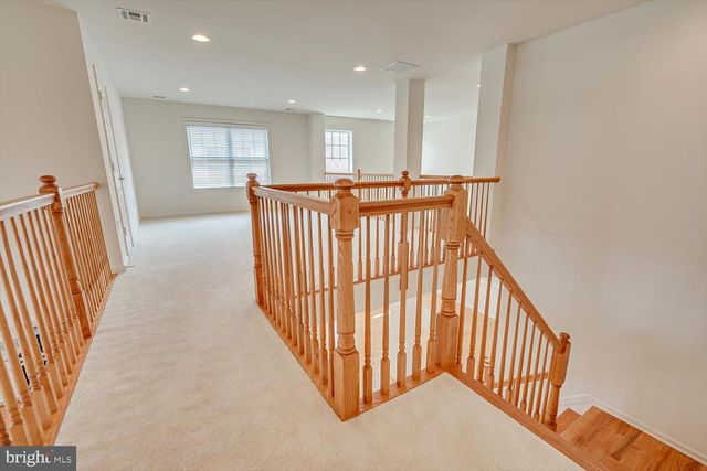 15 POTTER RD, Hillsborough, NJ 08844