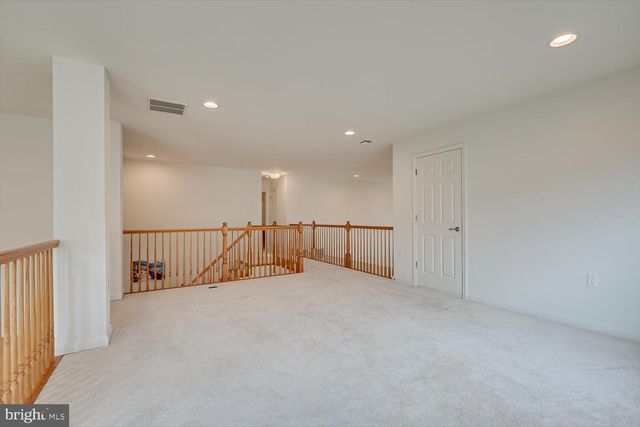 15 POTTER RD, Hillsborough, NJ 08844