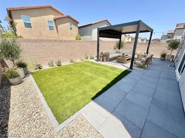 7526 Pink Mimosa Avenue, Las Vegas, NV 89113