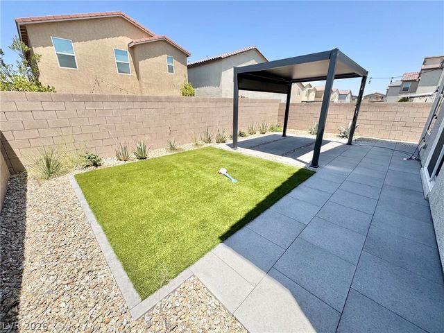 7526 Pink Mimosa Avenue, Las Vegas, NV 89113