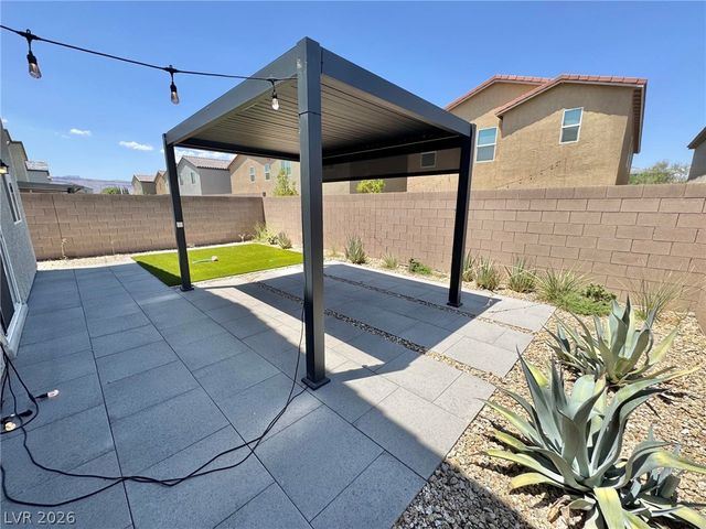 7526 Pink Mimosa Avenue, Las Vegas, NV 89113
