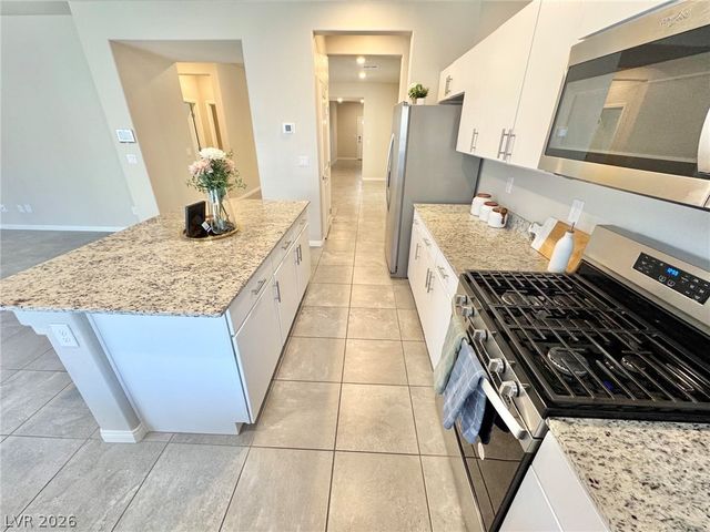 7526 Pink Mimosa Avenue, Las Vegas, NV 89113