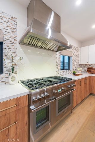 422 20th Street, Huntington Beach, CA 92648