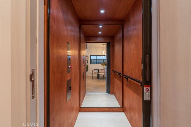422 20th Street, Huntington Beach, CA 92648