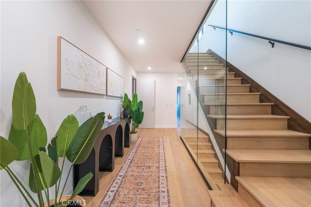 422 20th Street, Huntington Beach, CA 92648