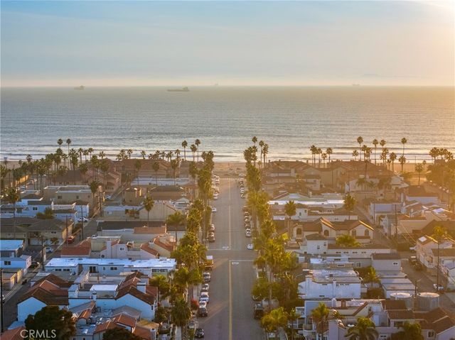 422 20th Street, Huntington Beach, CA 92648