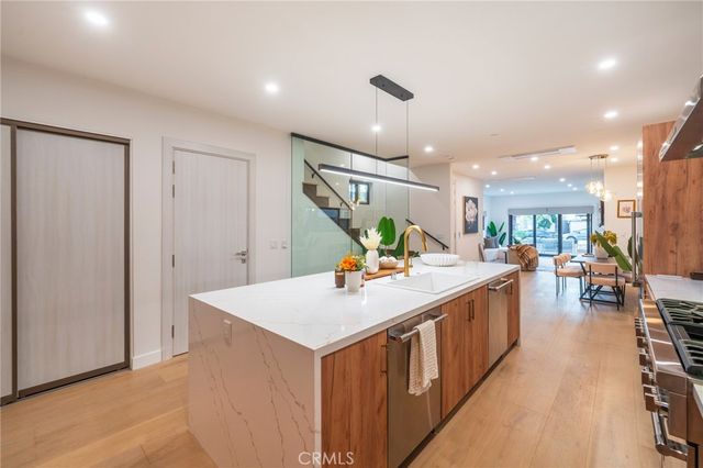 422 20th Street, Huntington Beach, CA 92648