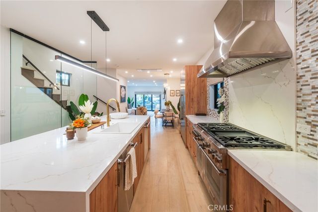 422 20th Street, Huntington Beach, CA 92648