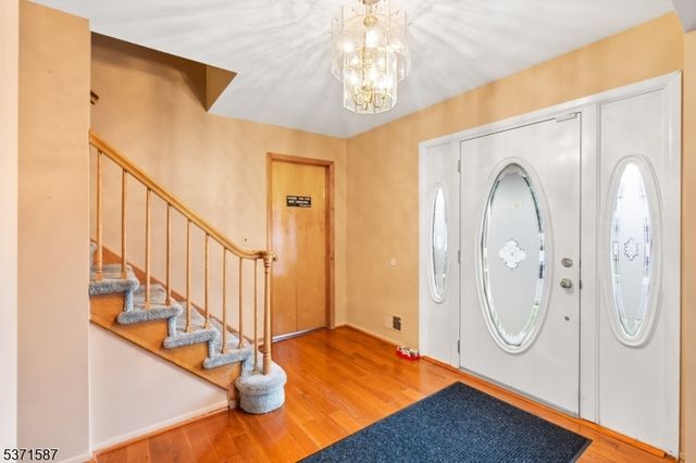 14 Windsor Pl, Cranford Twp., NJ 07016