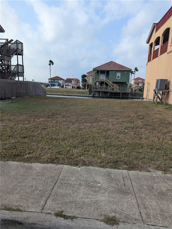705 Enchanted Harbor St, Corpus Christi, TX 78402 — exterior