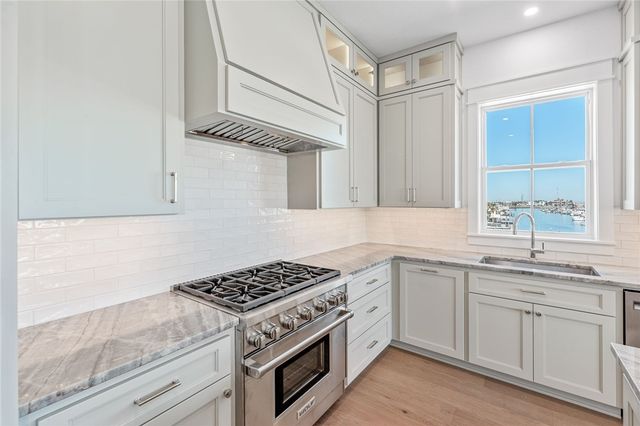 136 W Cotter Ave 22, Port Aransas, TX 78373