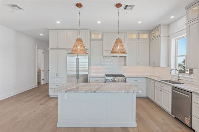 136 W Cotter Ave 22, Port Aransas, TX 78373