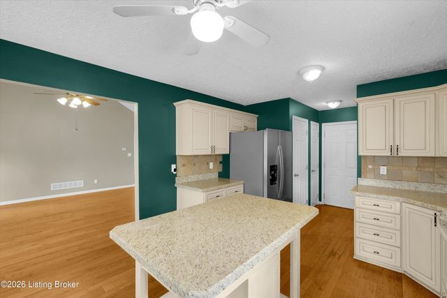 553 Justin Trail, Mt Washington, KY 40047