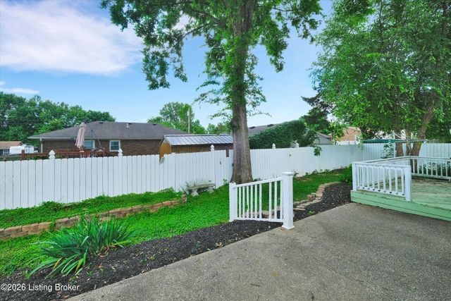 553 Justin Trail, Mt Washington, KY 40047