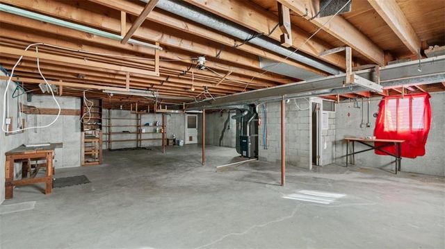 1609 N 64th Drive, Kansas City, KS 66102