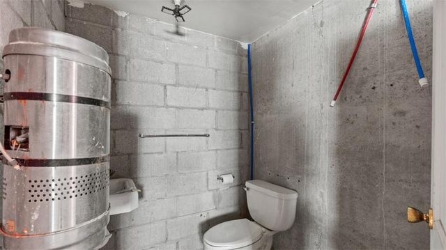 1609 N 64th Drive, Kansas City, KS 66102