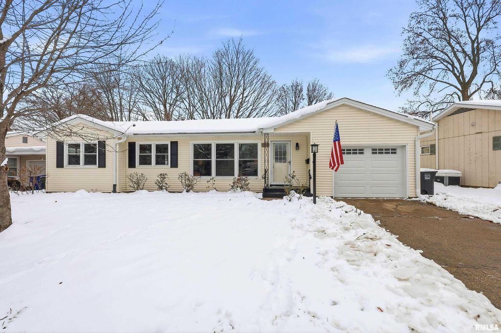 1840 37TH Street, Moline, IL 61265